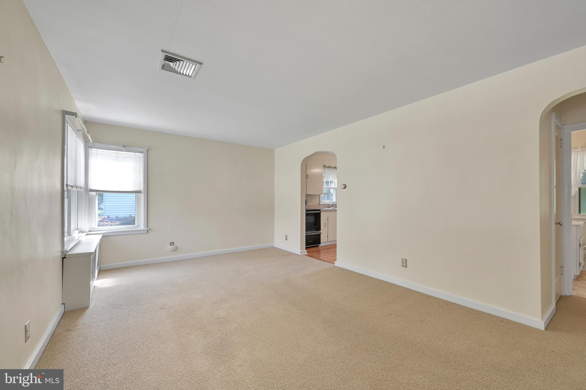 544 W CHESTNUT STREET