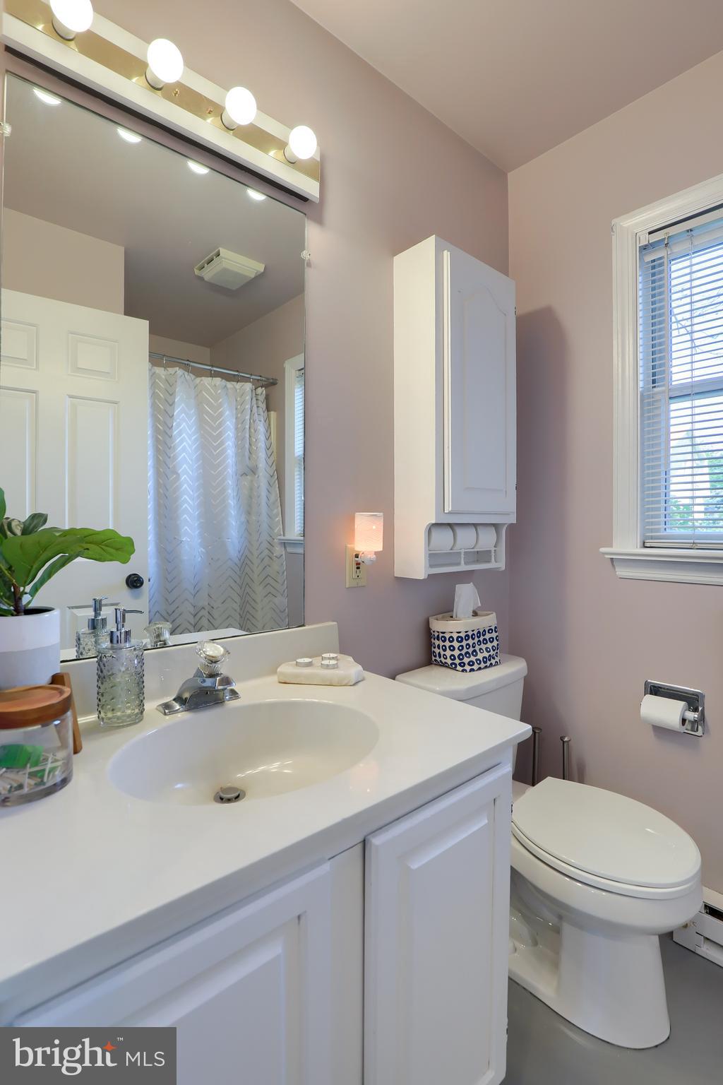 LANCASTER - Residential