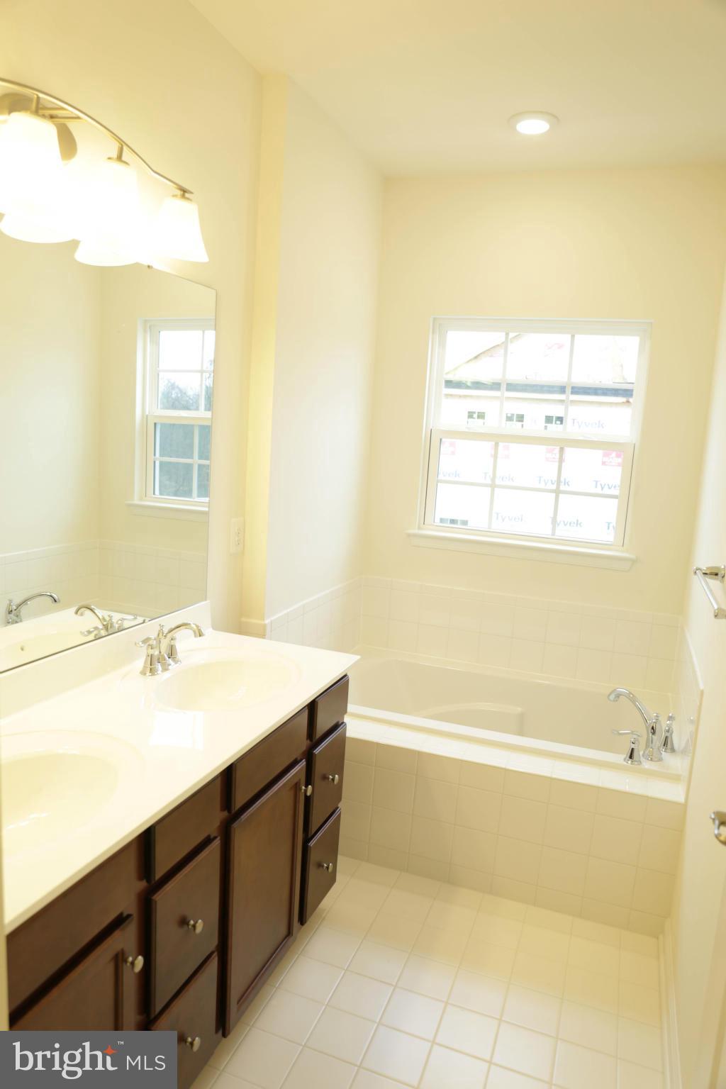 BALLARD GREEN - Residential Lease