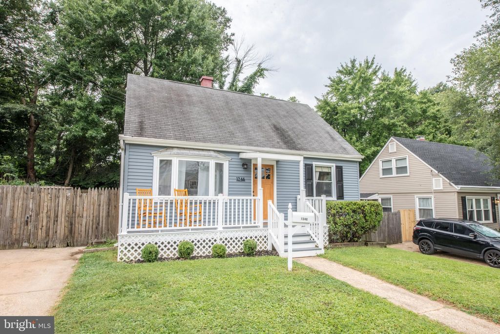 Photo of 1346 Sudvale Road, BALTIMORE, MD 21208 (MLS # MDBC2158962)