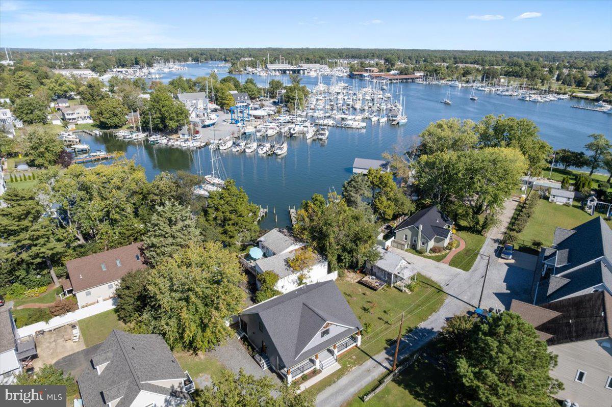 AVONDALE - Residential Lease