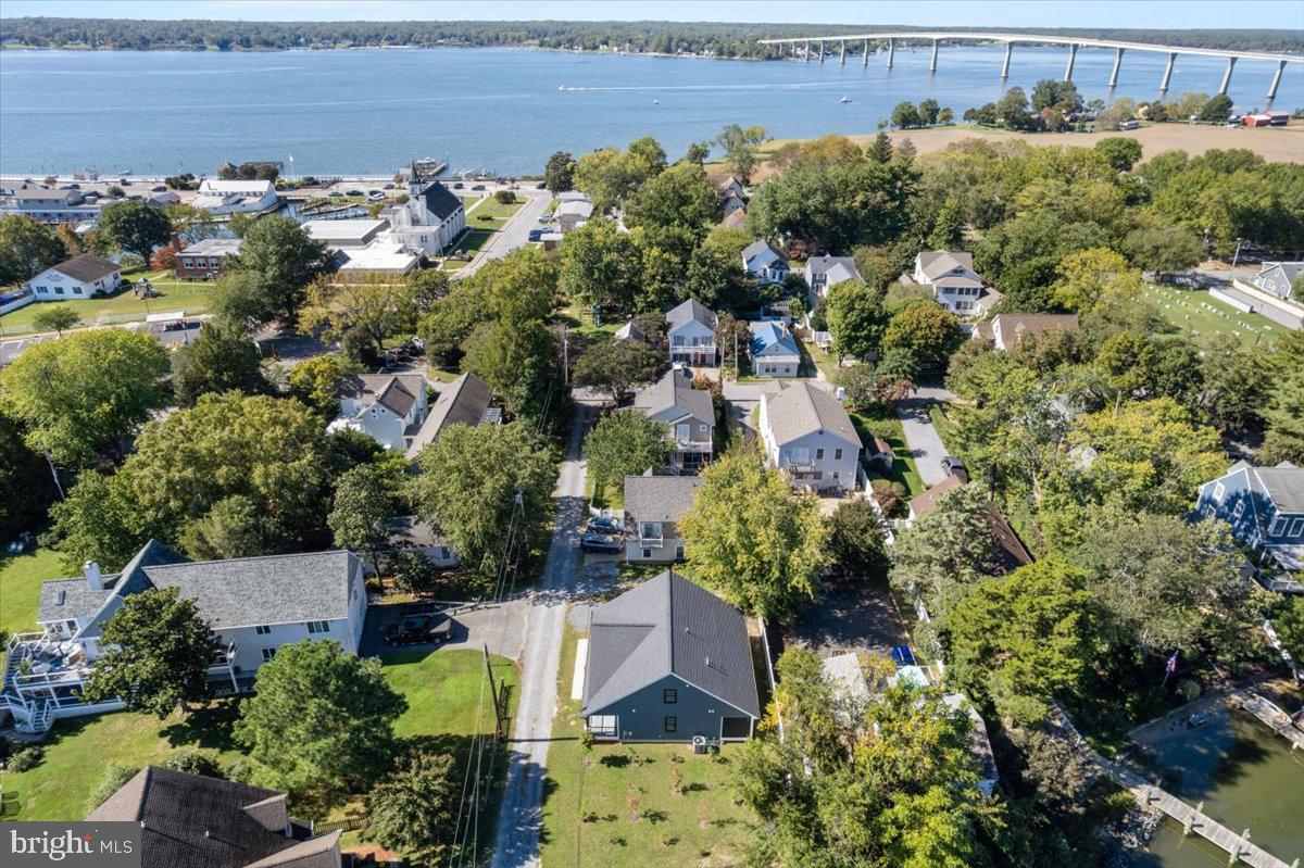 AVONDALE - Residential Lease