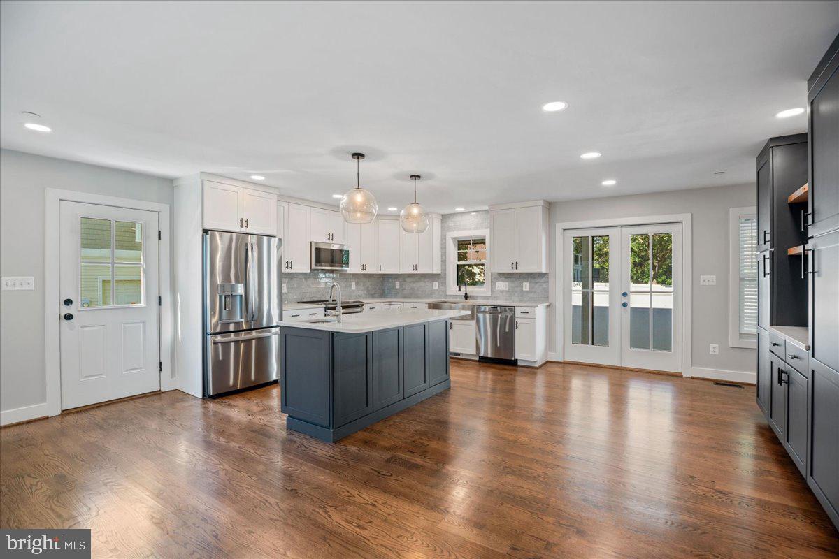 AVONDALE - Residential Lease