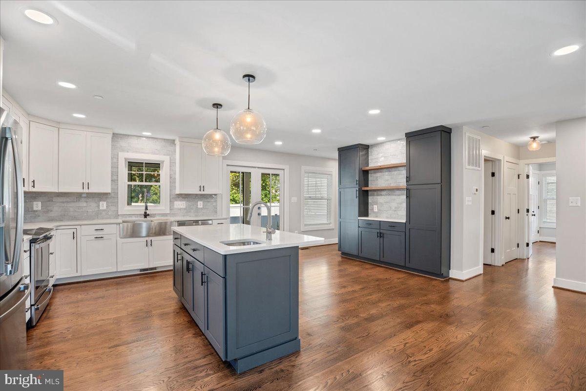 AVONDALE - Residential Lease