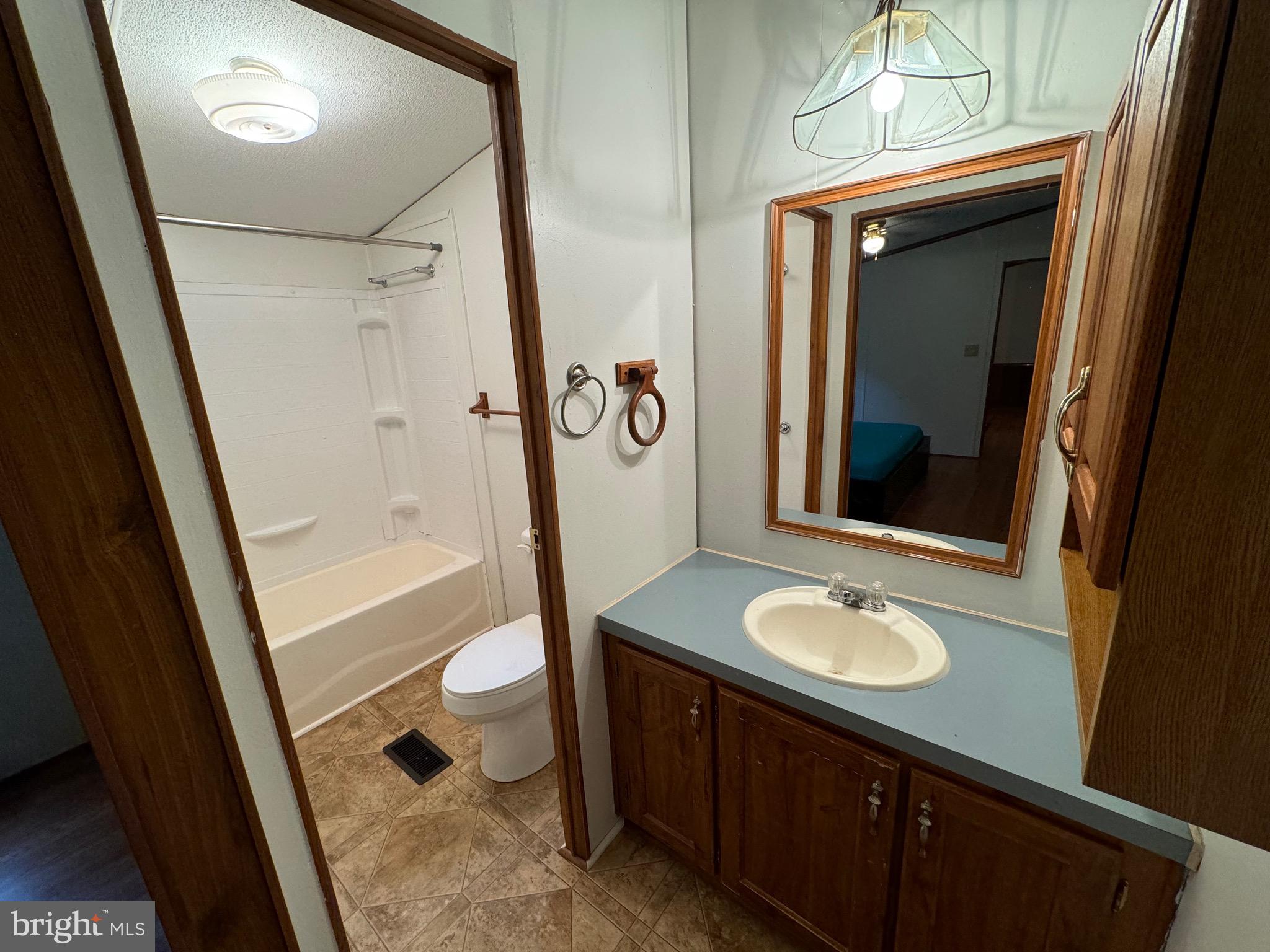 BADLANDS RANCHES - Residential