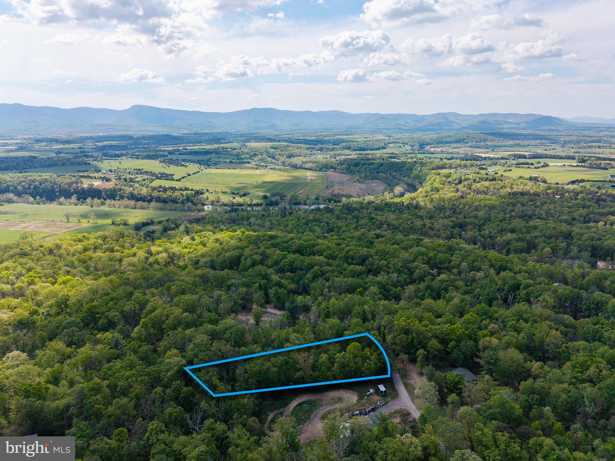 SHENANDOAH FOREST - Land