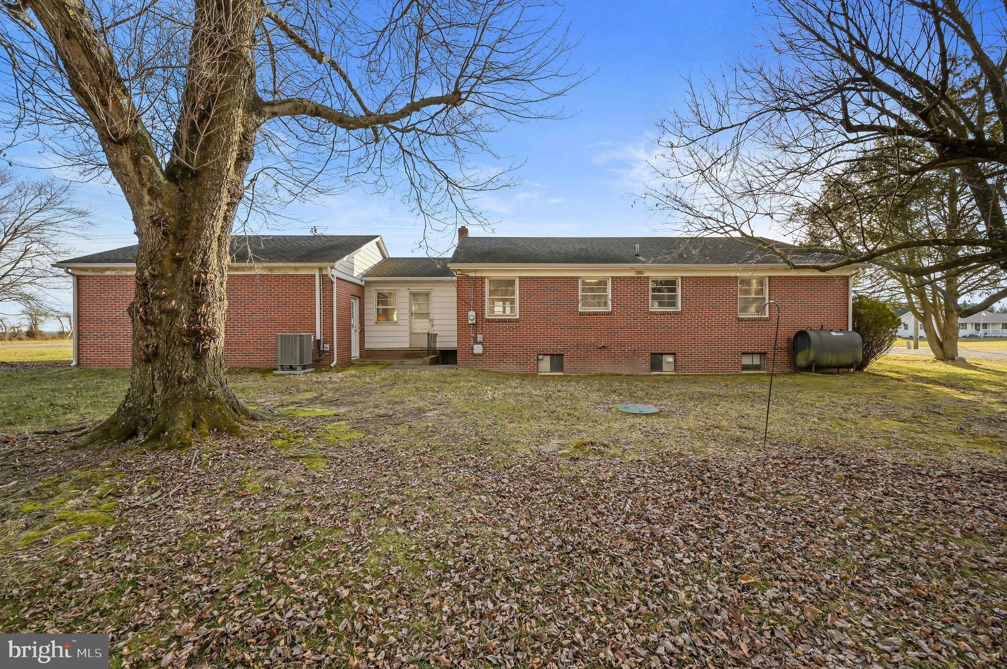 955 TWIN WILLOWS ROAD