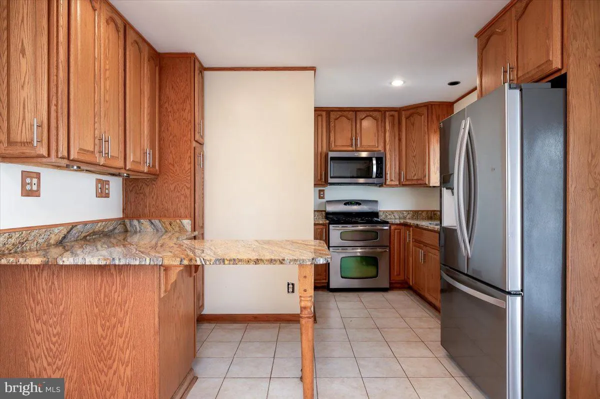 Glen Burnie, Maryland 21061, United States, 3 Bedrooms Bedrooms, ,2 BathroomsBathrooms,Residential,Pending,6406