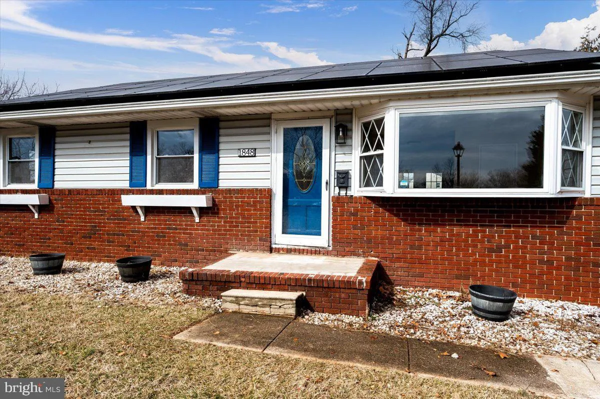 Glen Burnie, Maryland 21061, United States, 3 Bedrooms Bedrooms, ,2 BathroomsBathrooms,Residential,Pending,6406