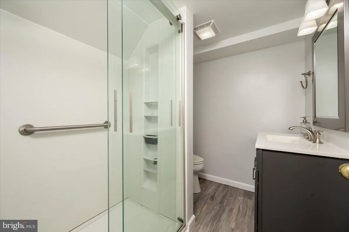 Glen Burnie, Maryland 21061, United States, 3 Bedrooms Bedrooms, ,2 BathroomsBathrooms,Residential,Pending,6406