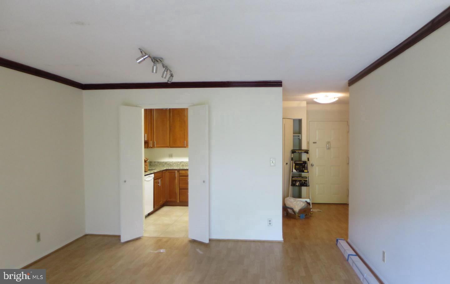 ROTONDA - Residential Lease