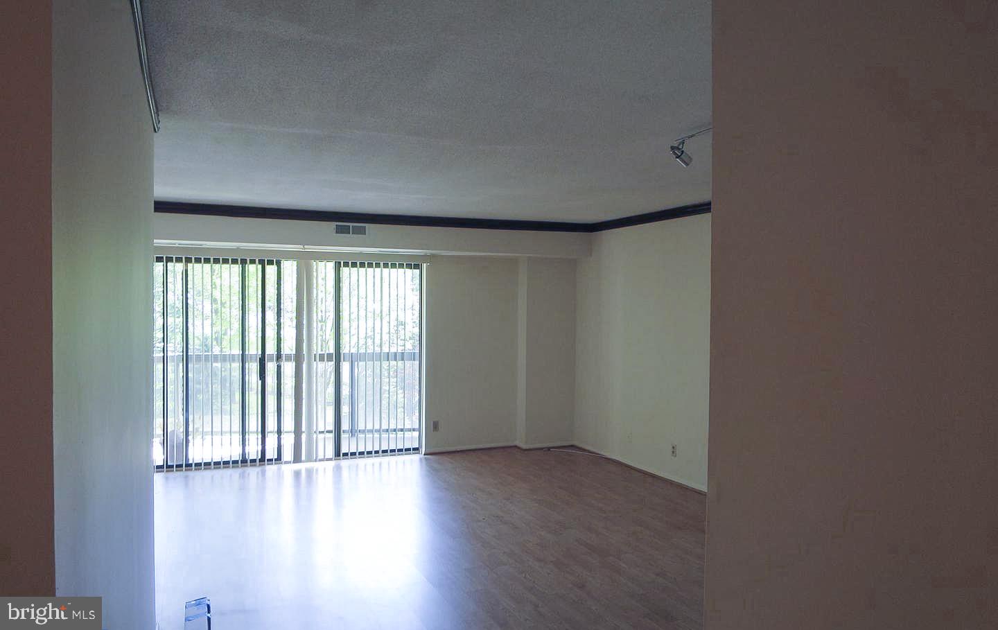 ROTONDA - Residential Lease