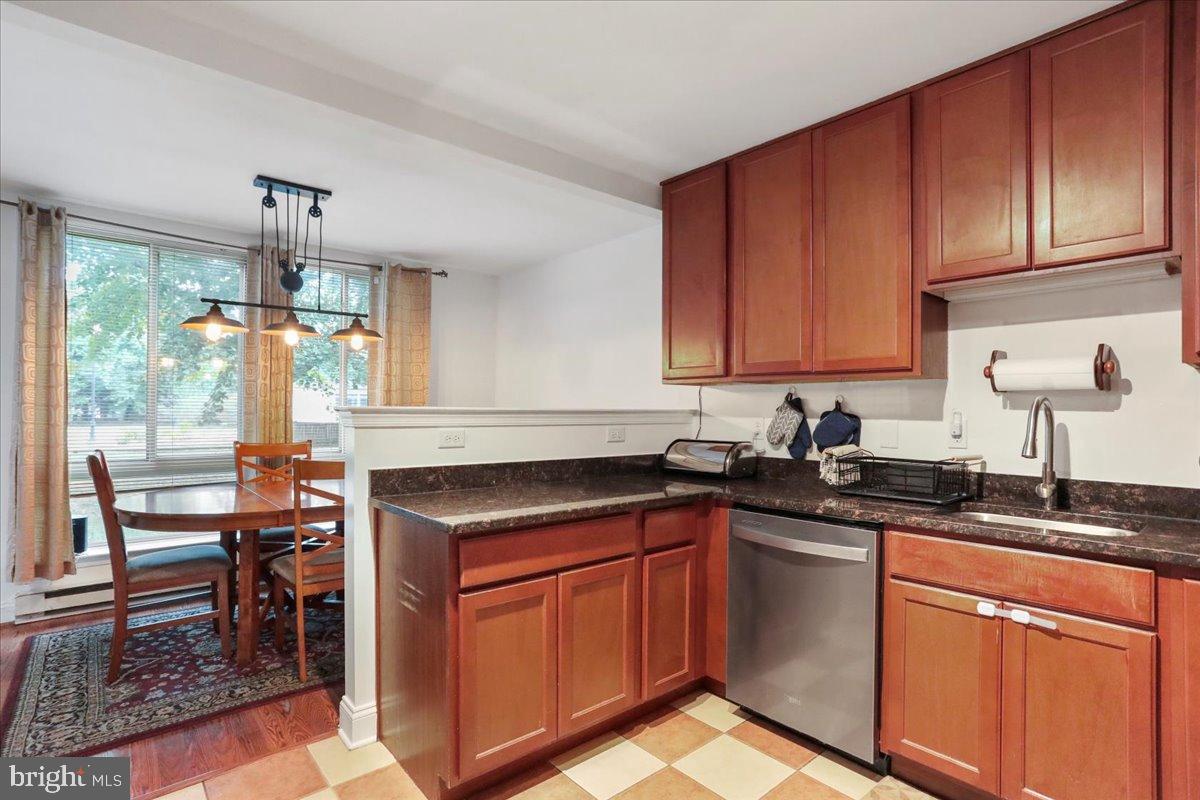 JEFFERSON CHASE - Residential