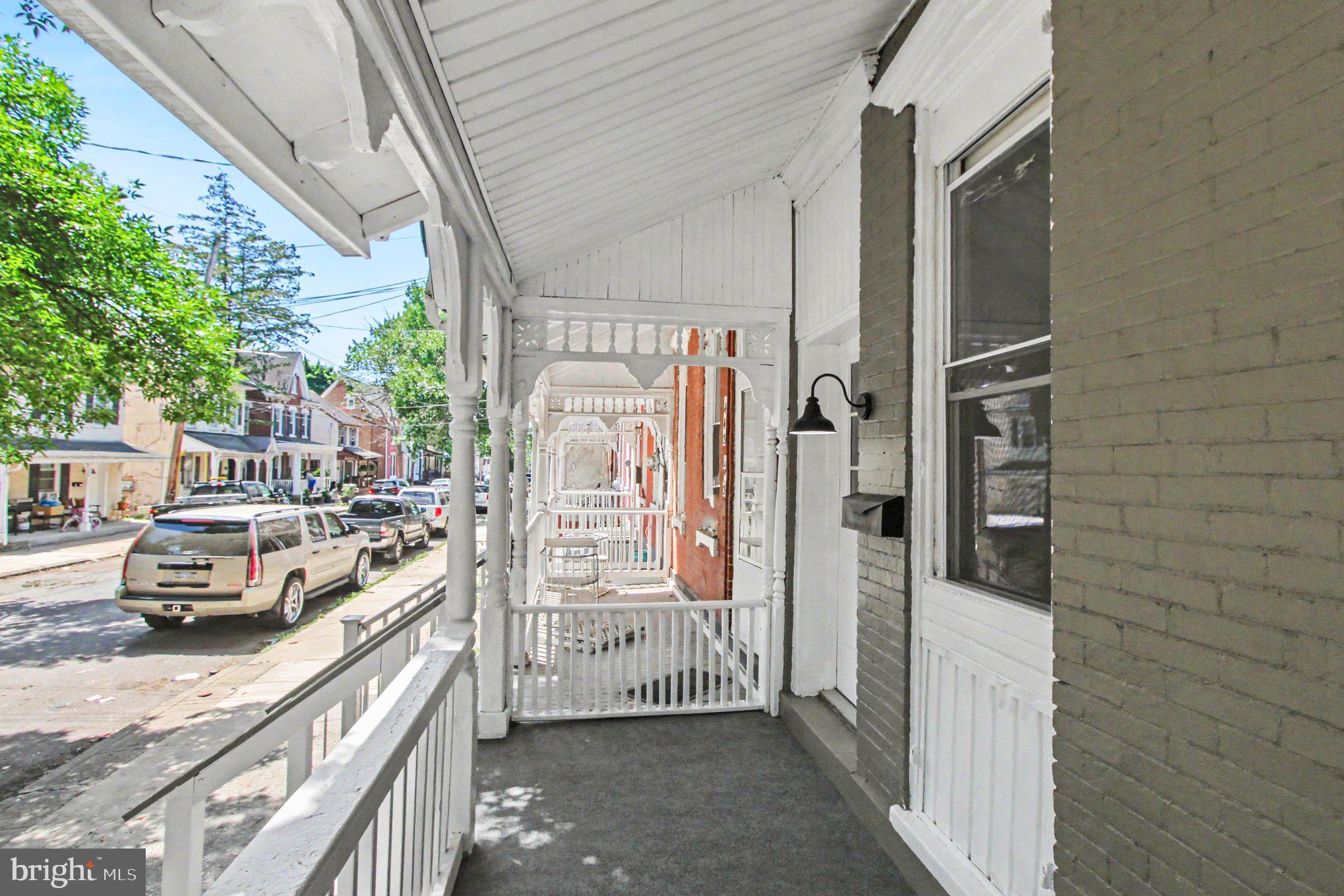 443 WALNUT STREET 1/2