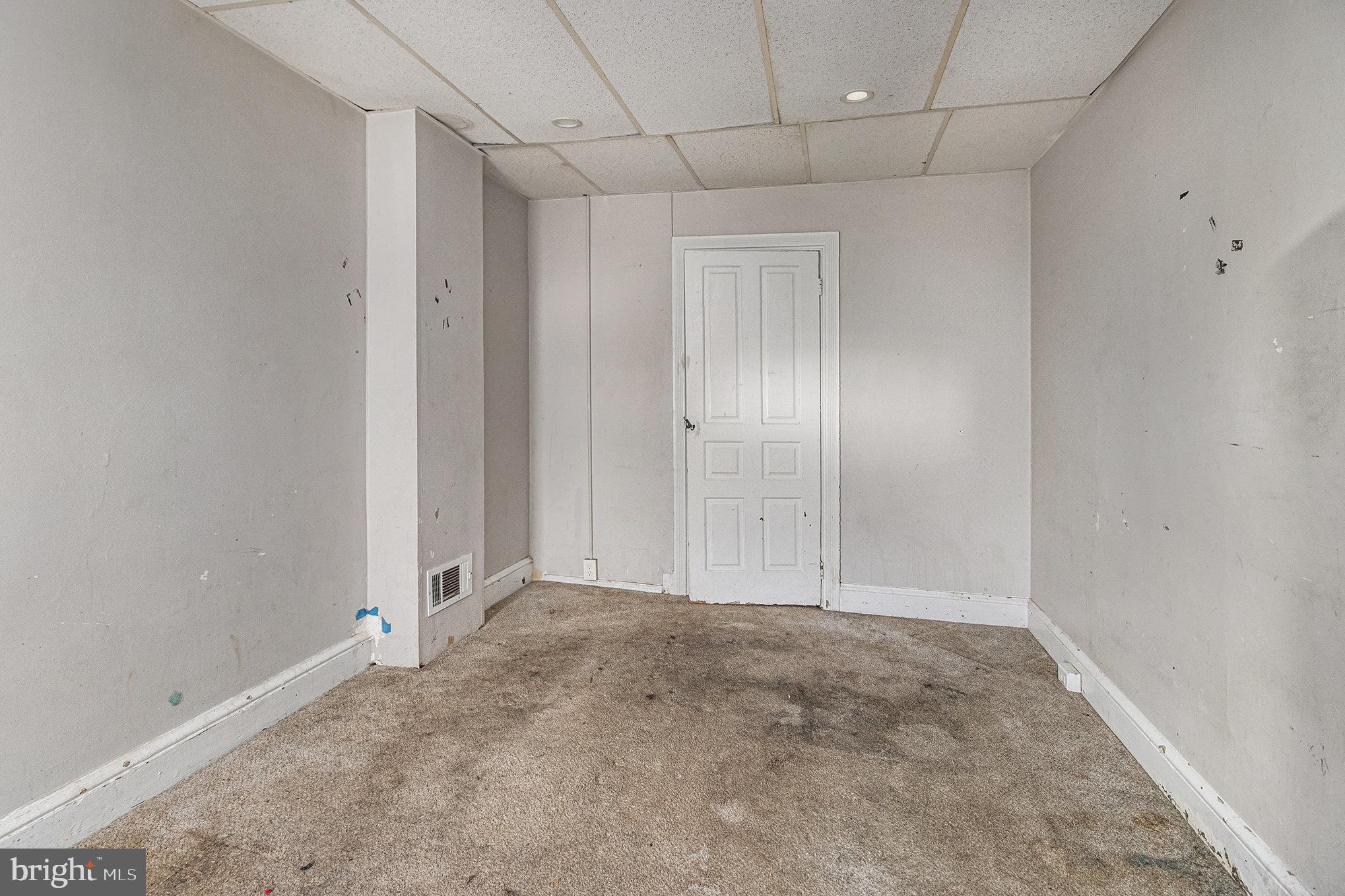 WALNUT HILL - Residential