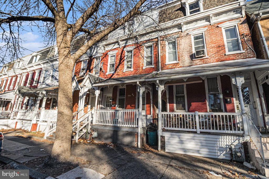 Photo of 443 Walnut Street 1/2, POTTSTOWN, PA 19464 (MLS # PAMC2163372)