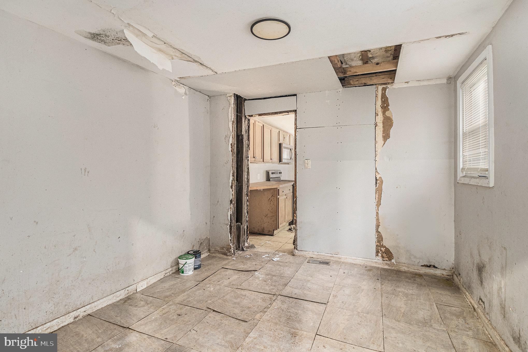 WALNUT HILL - Residential