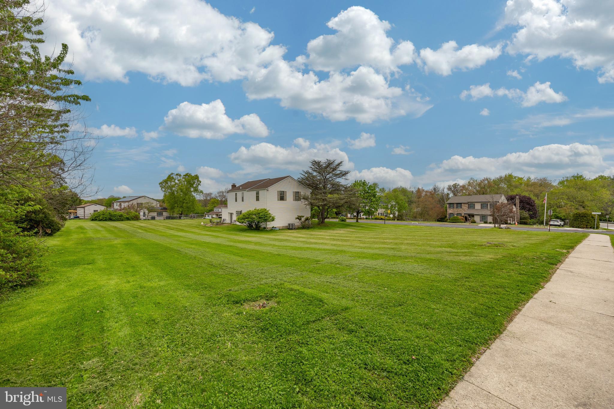 CARRIAGE RUN - Residential