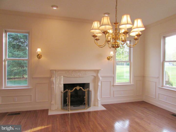 BARTON MEADOWS - Residential
