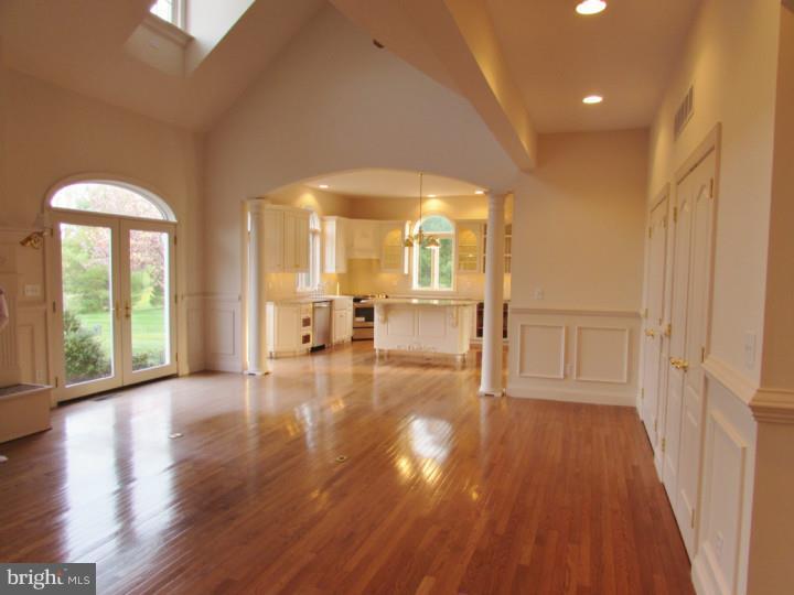 BARTON MEADOWS - Residential
