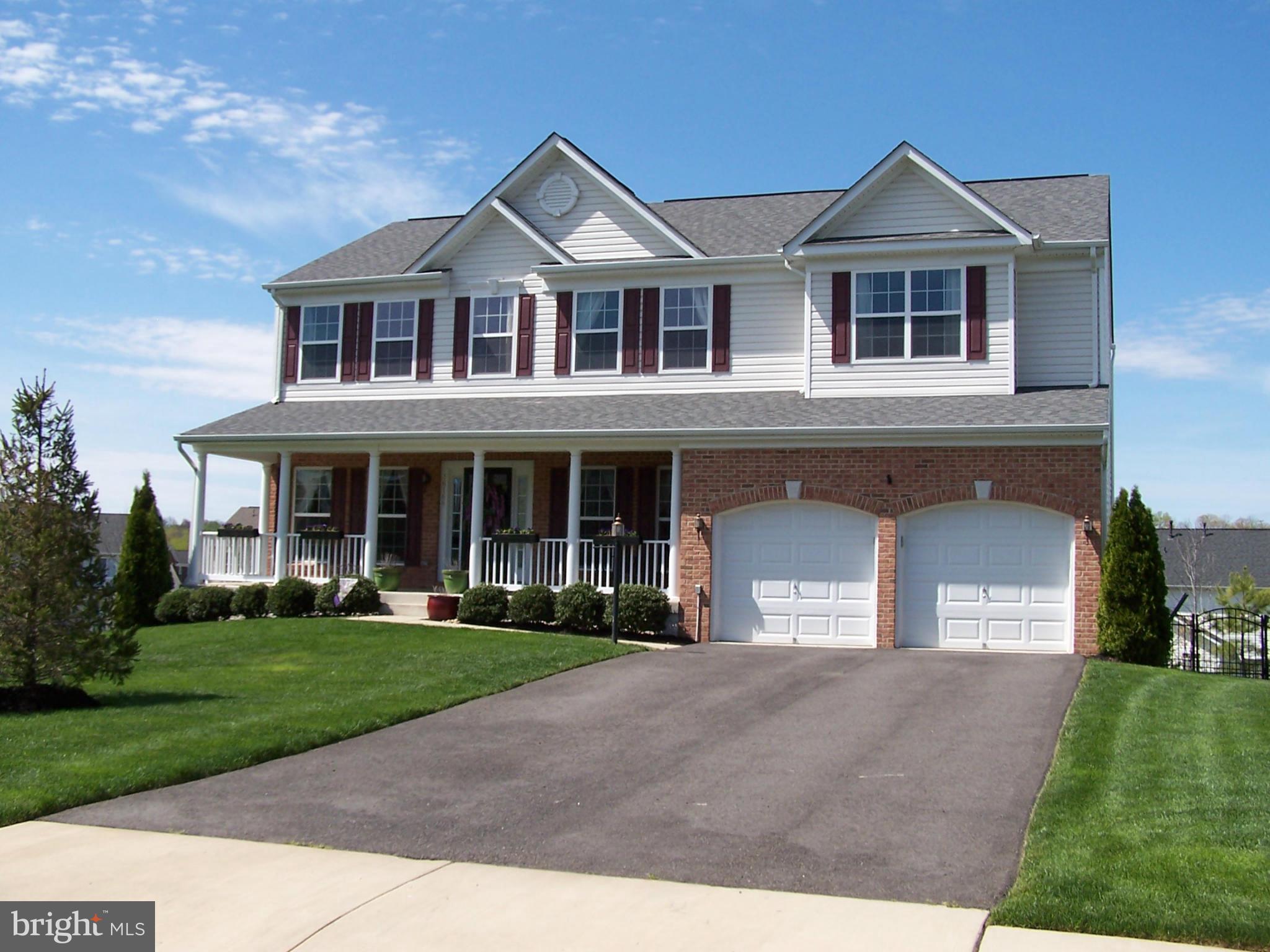 EAGLES POINTE - Residential