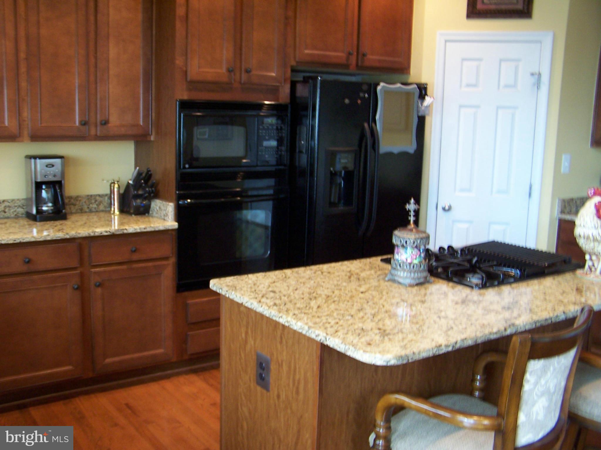 EAGLES POINTE - Residential