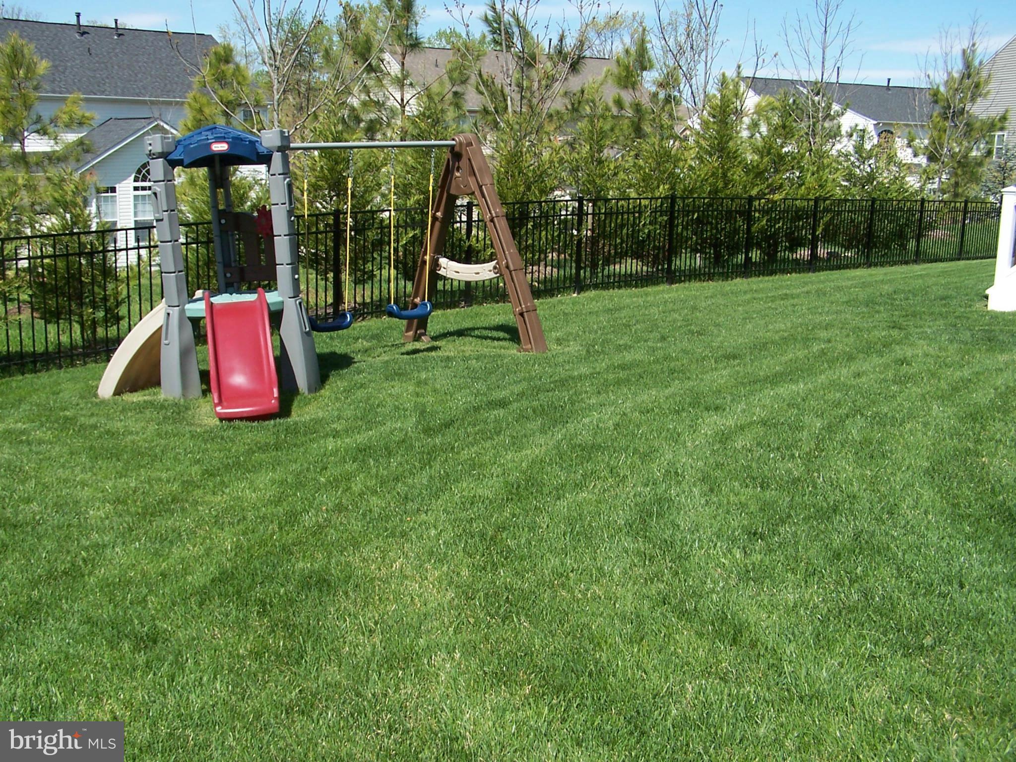 EAGLES POINTE - Residential