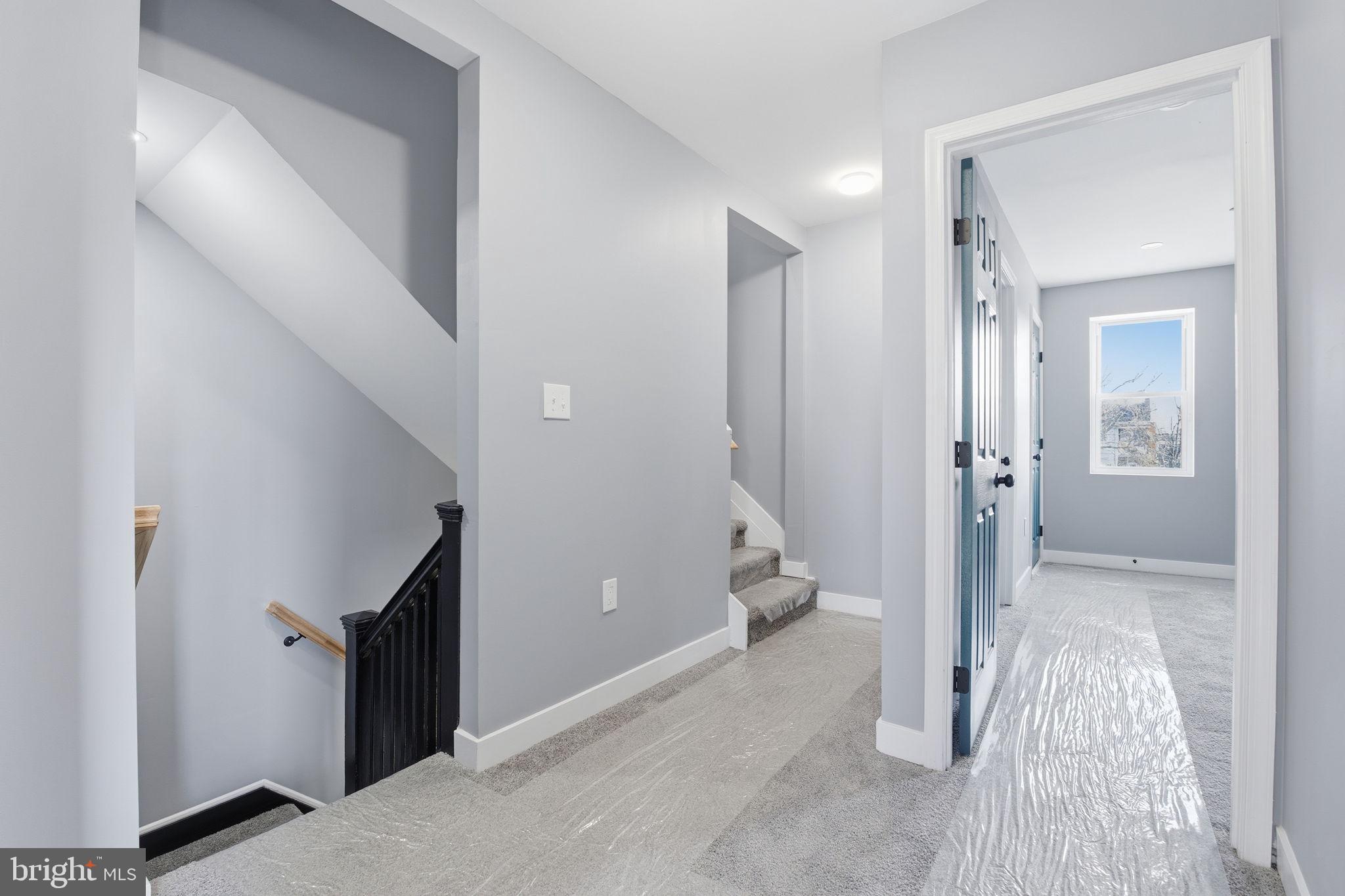 PARK CIRCLE - Residential