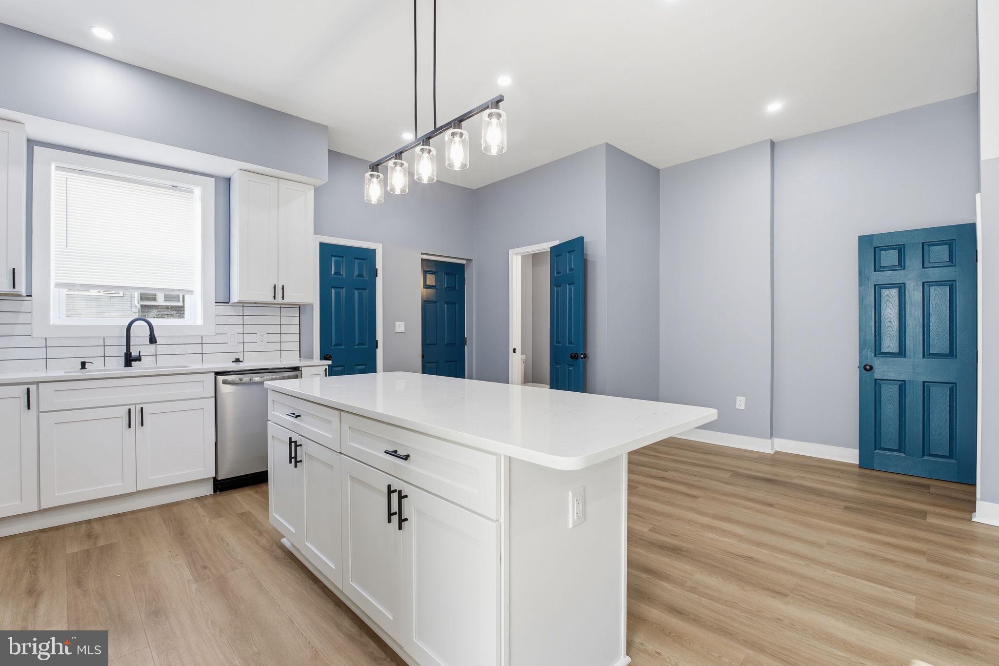 PARK CIRCLE - Residential