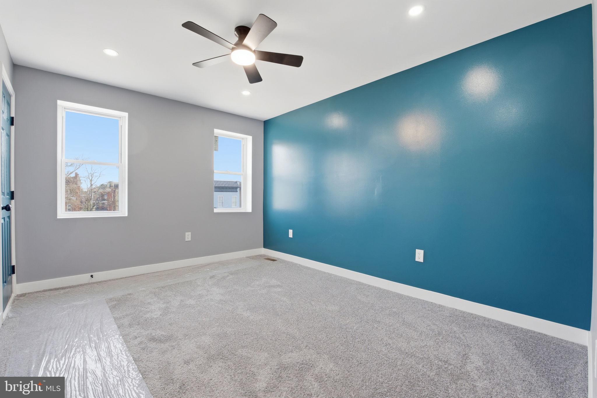 PARK CIRCLE - Residential