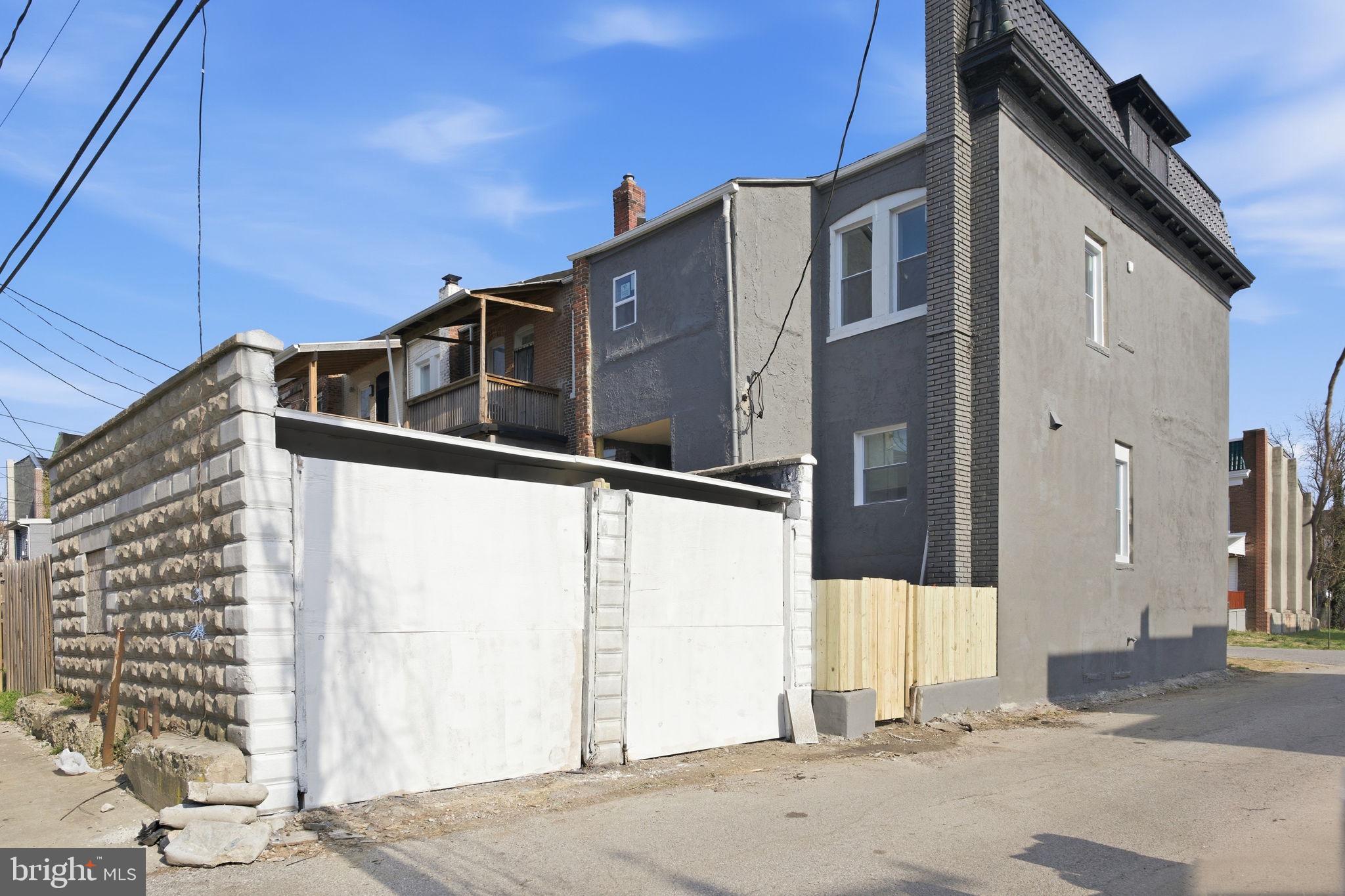 PARK CIRCLE - Residential