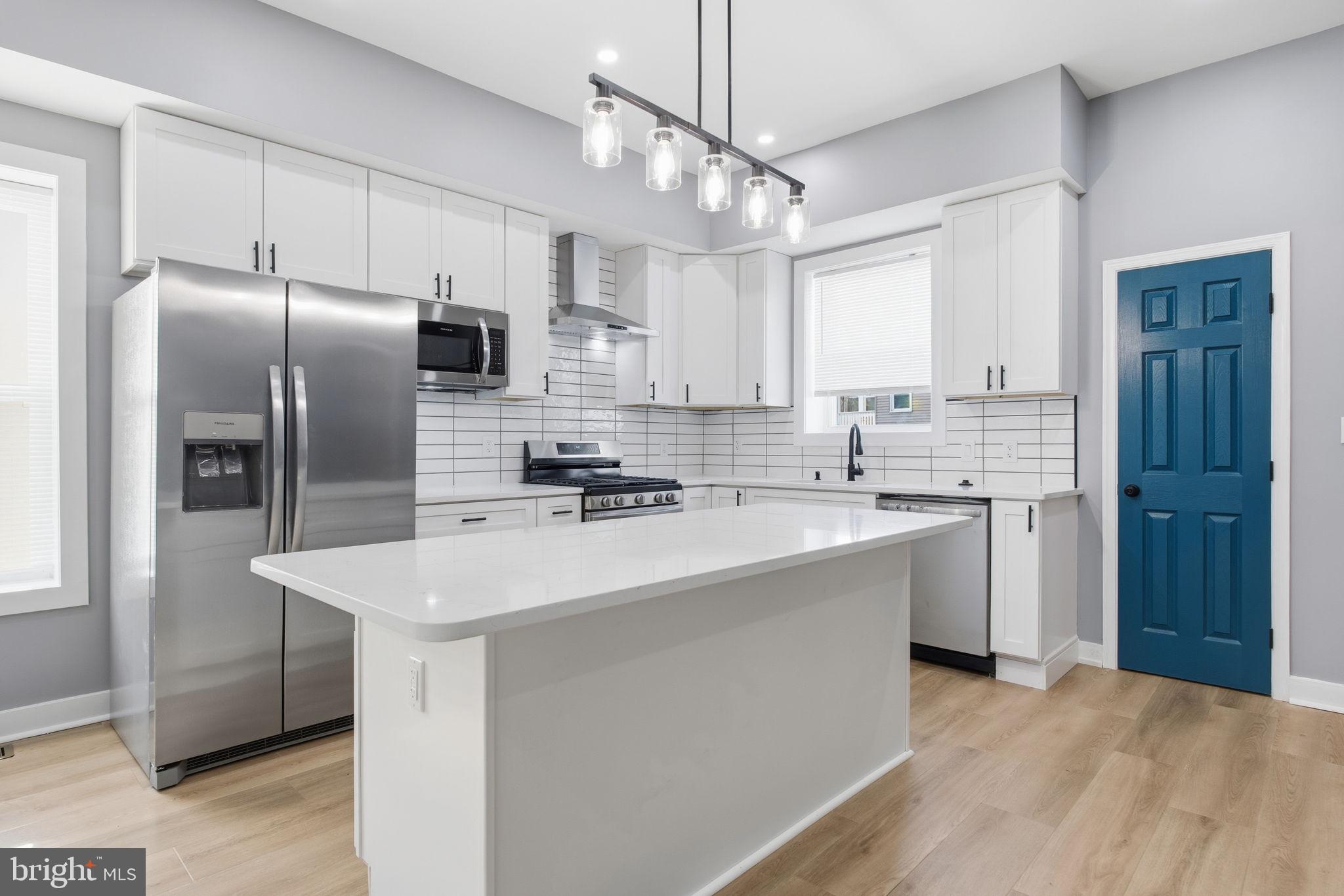 PARK CIRCLE - Residential