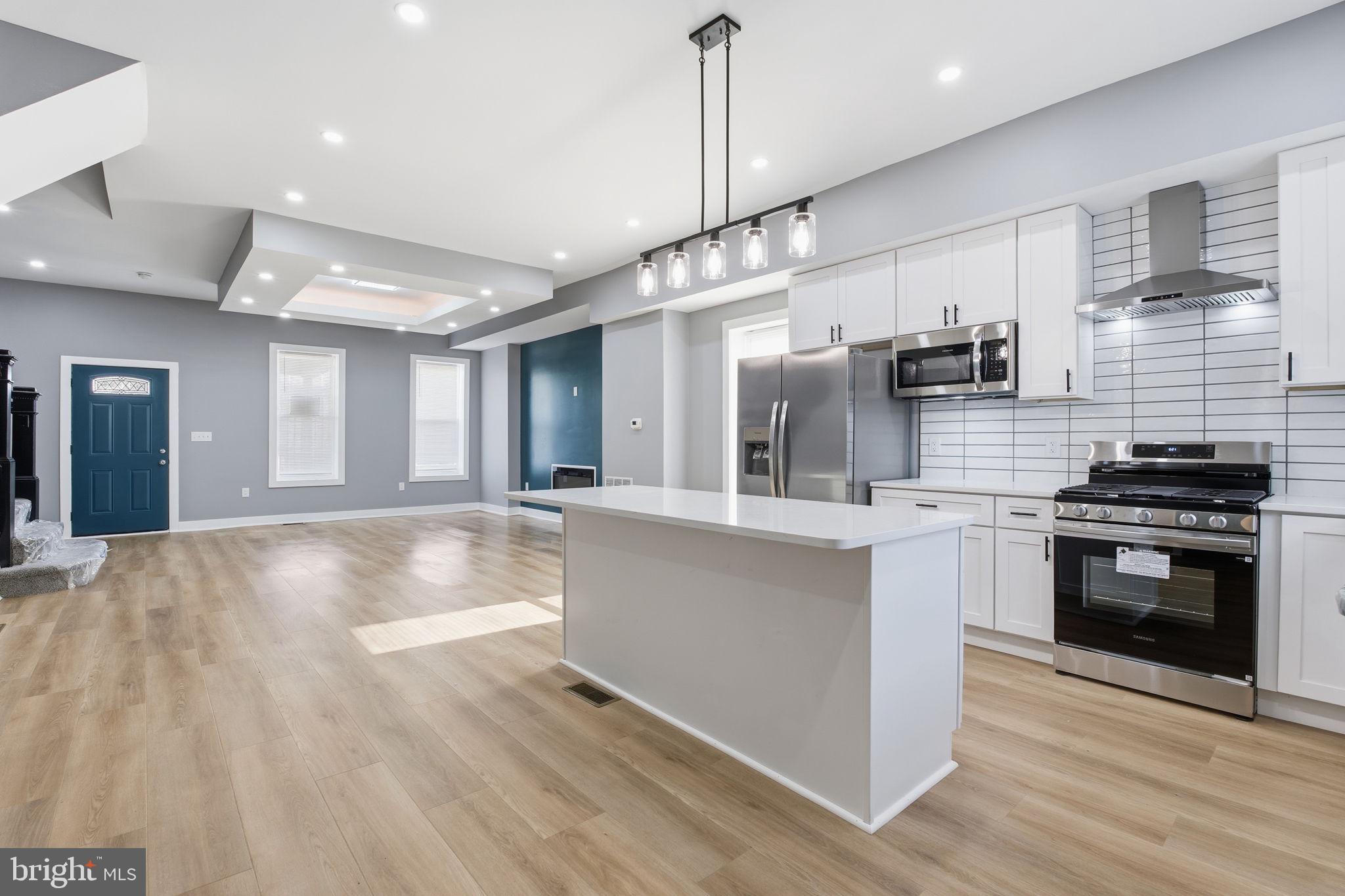 PARK CIRCLE - Residential