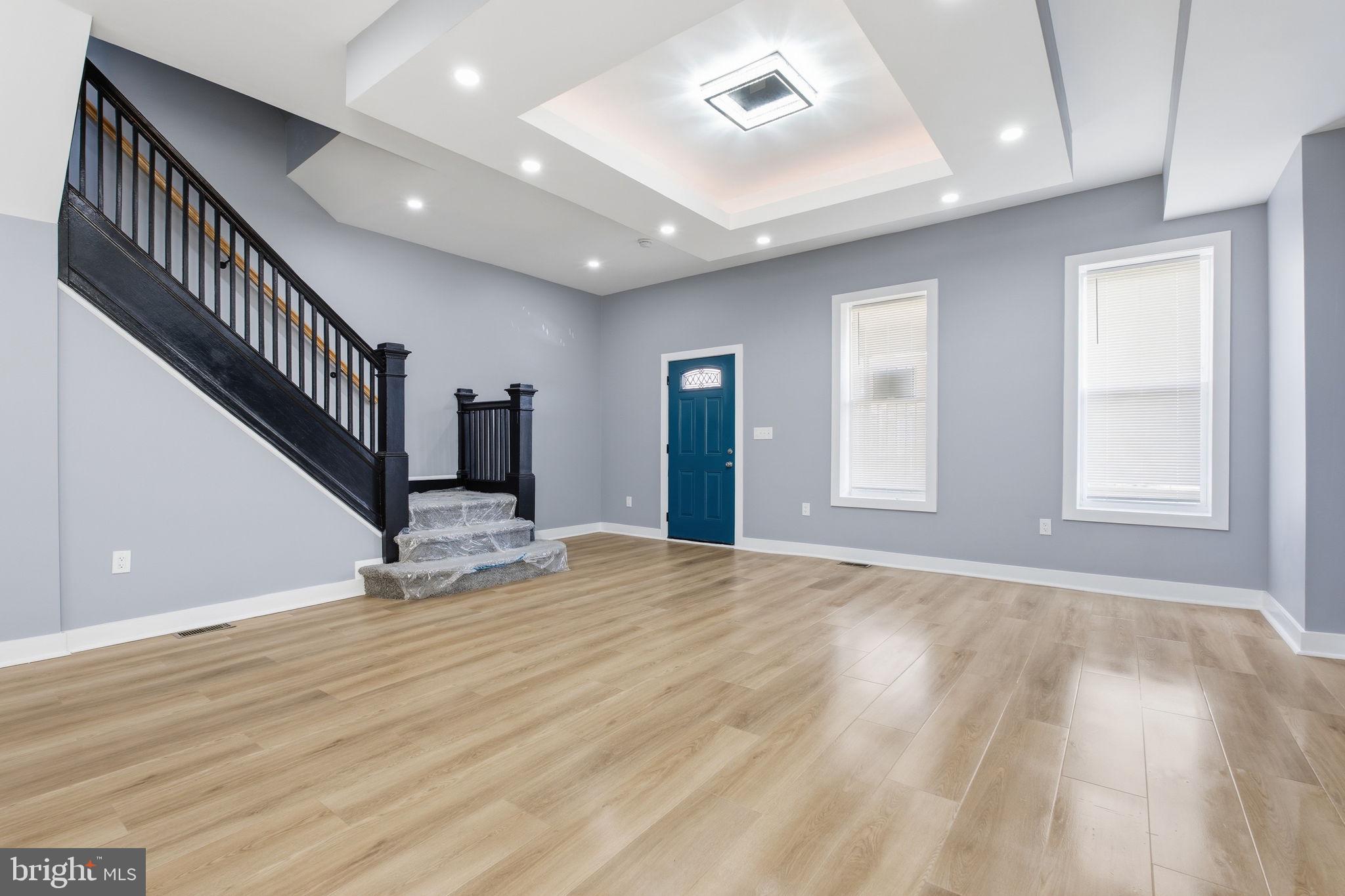 PARK CIRCLE - Residential