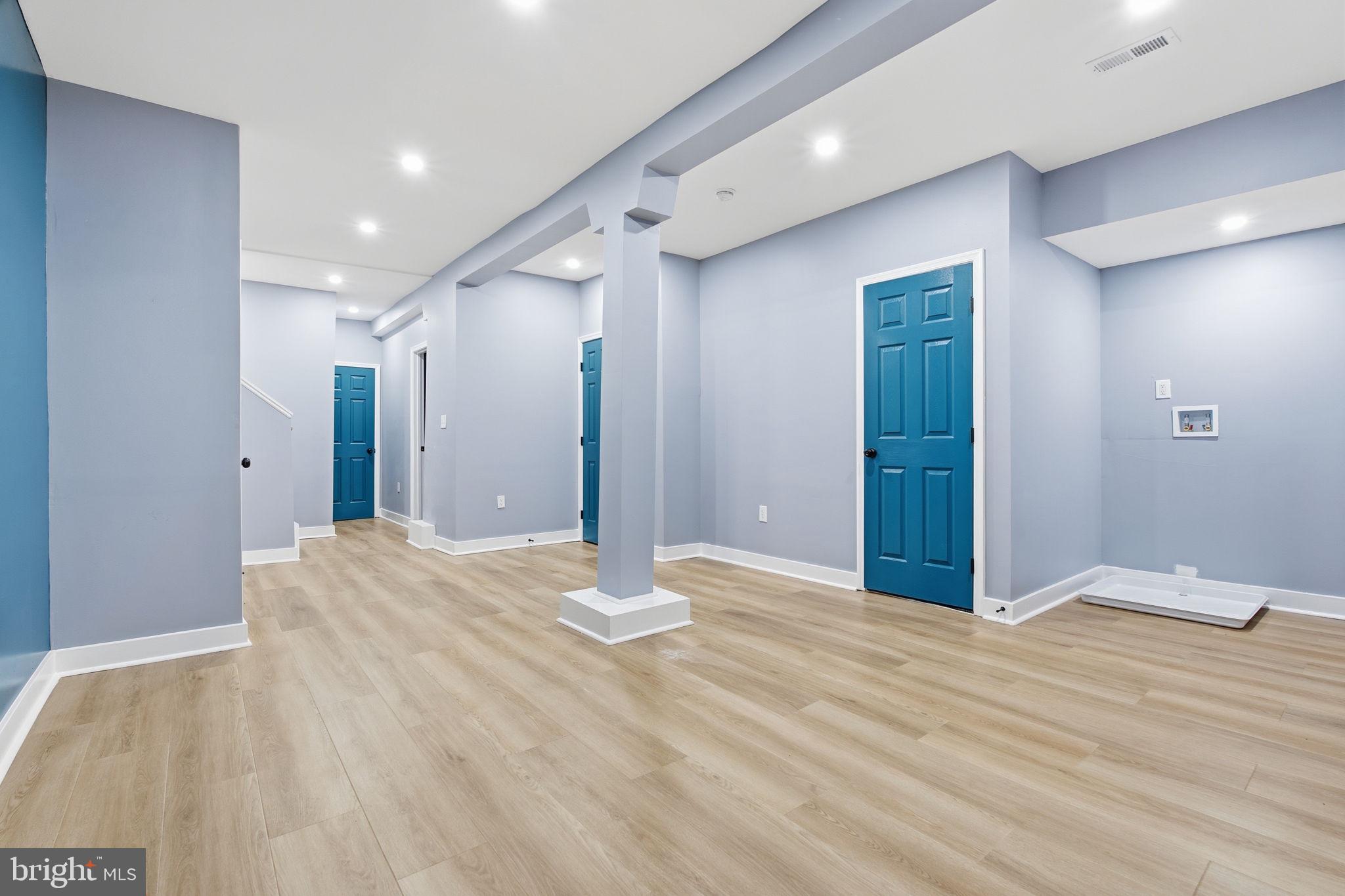 PARK CIRCLE - Residential