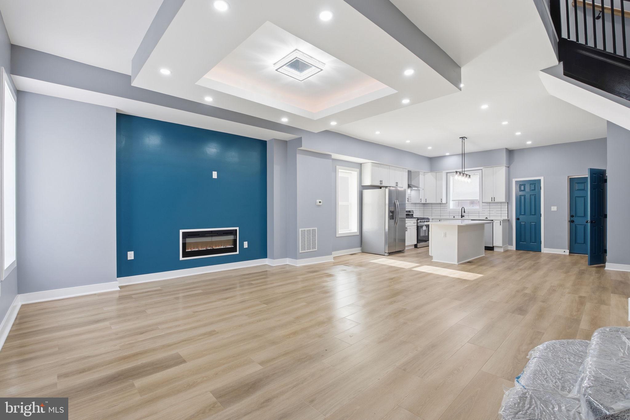 PARK CIRCLE - Residential