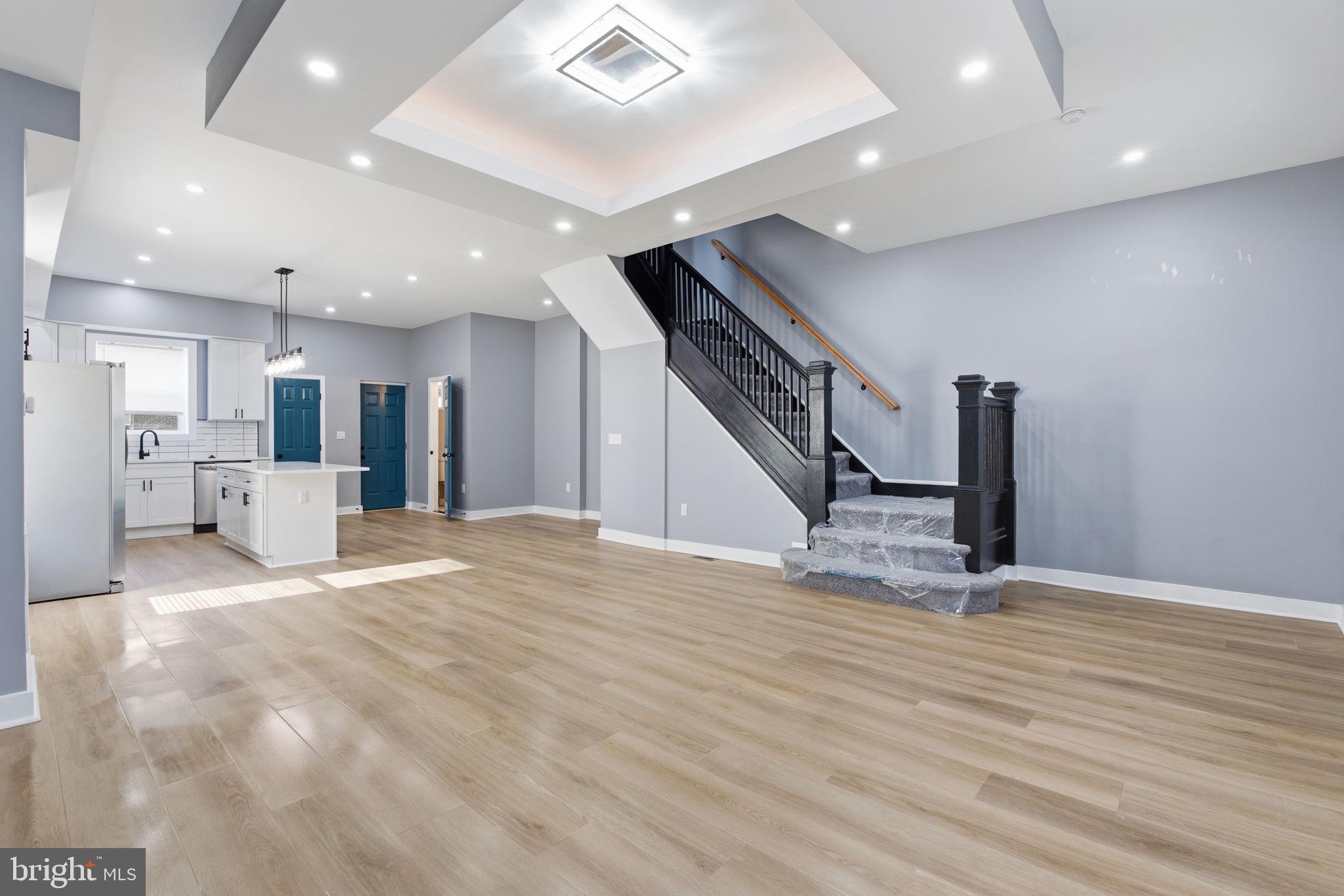 PARK CIRCLE - Residential