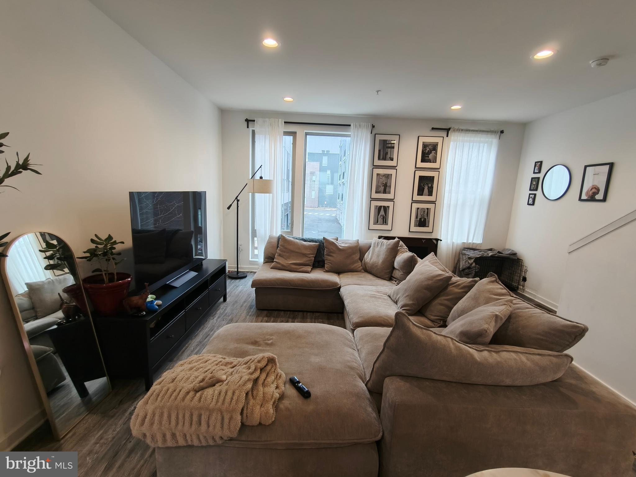 NORTHBANK - Residential