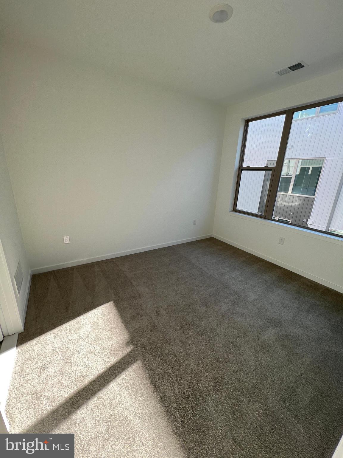 NORTHBANK - Residential