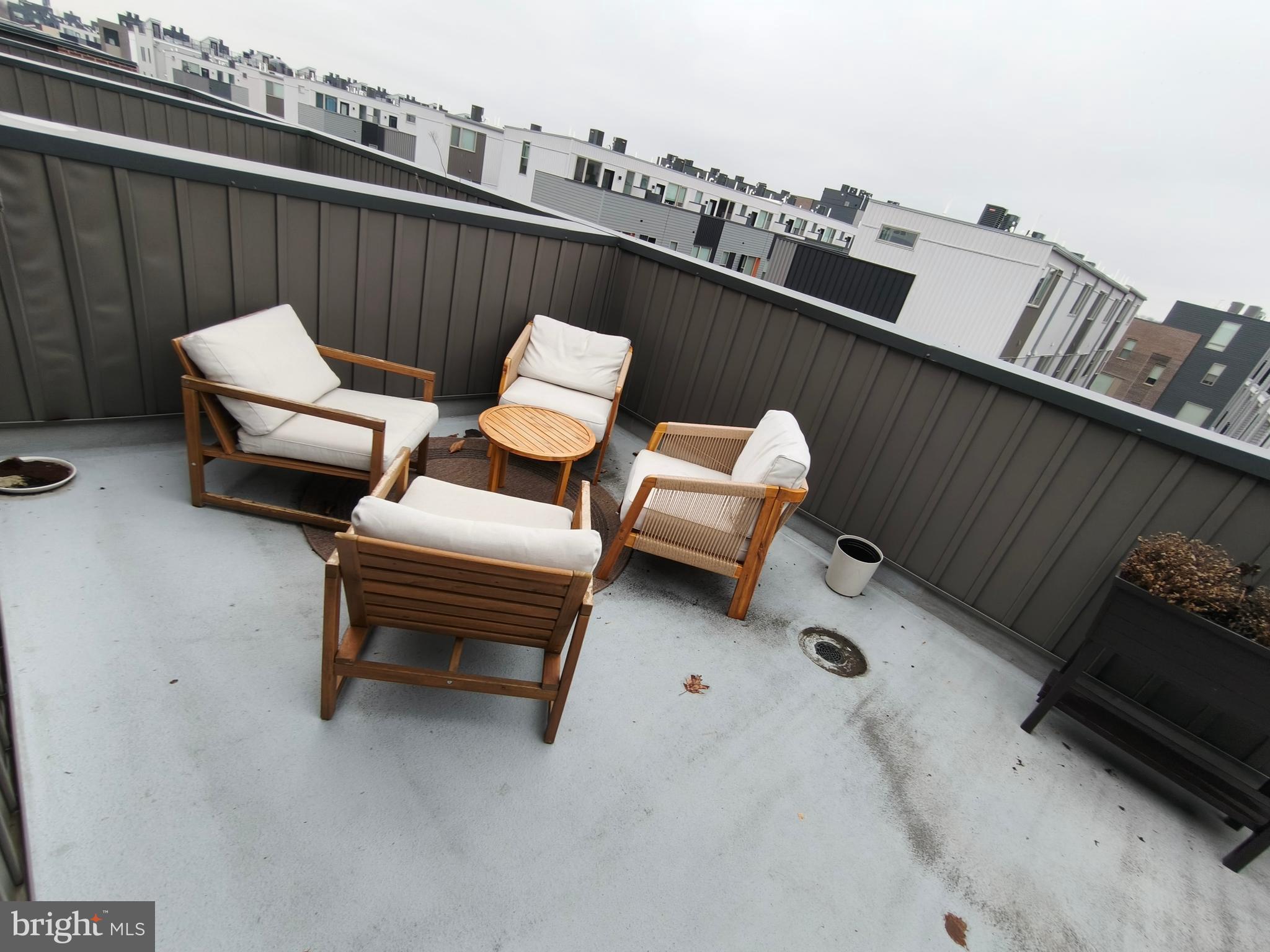 NORTHBANK - Residential