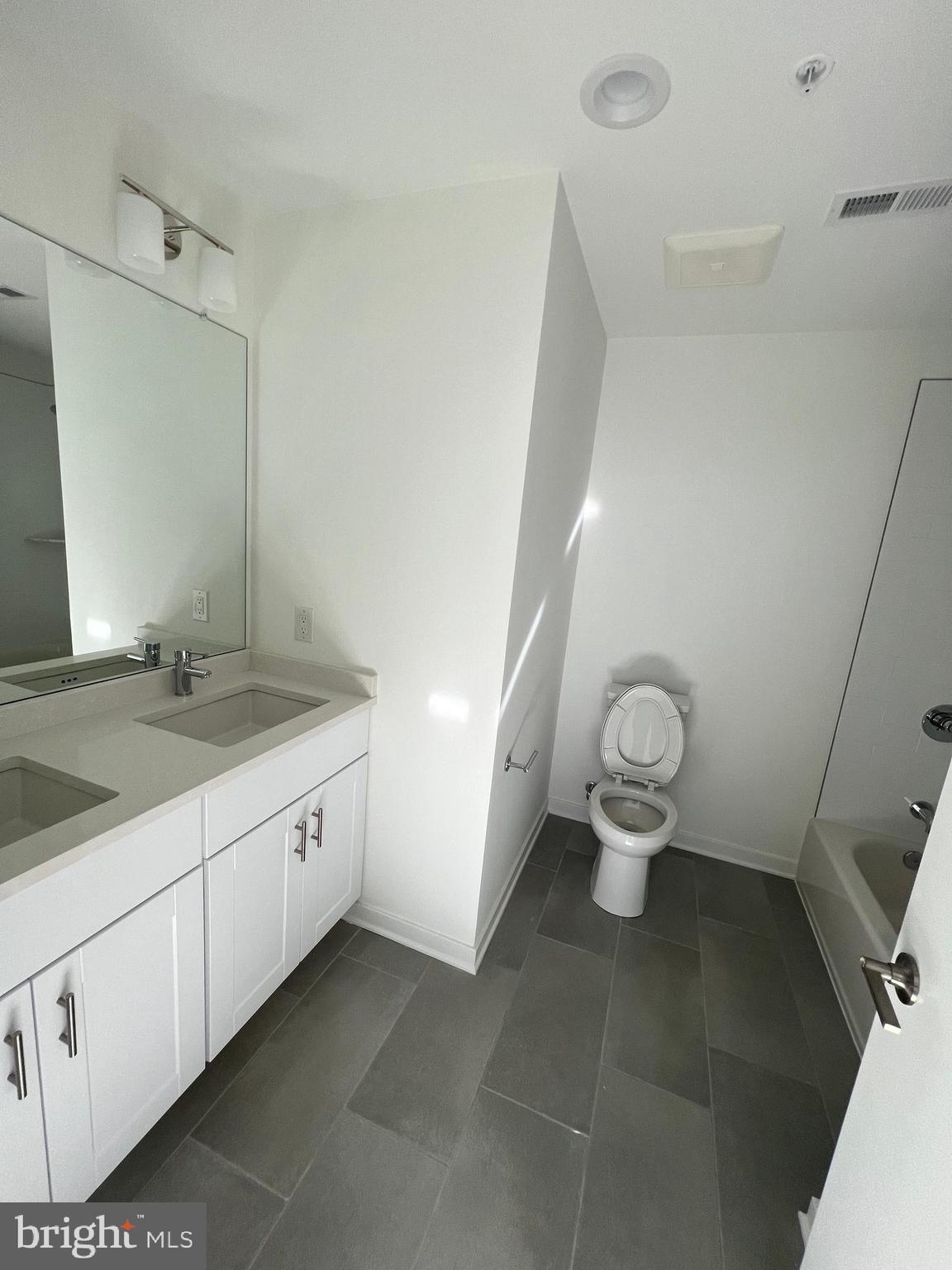 NORTHBANK - Residential