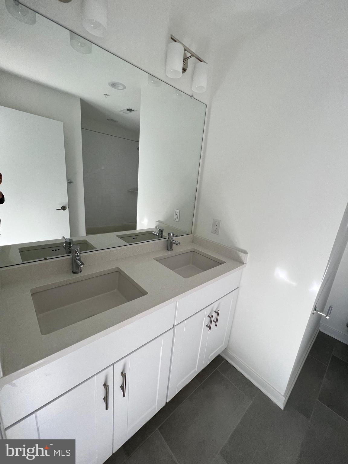 NORTHBANK - Residential