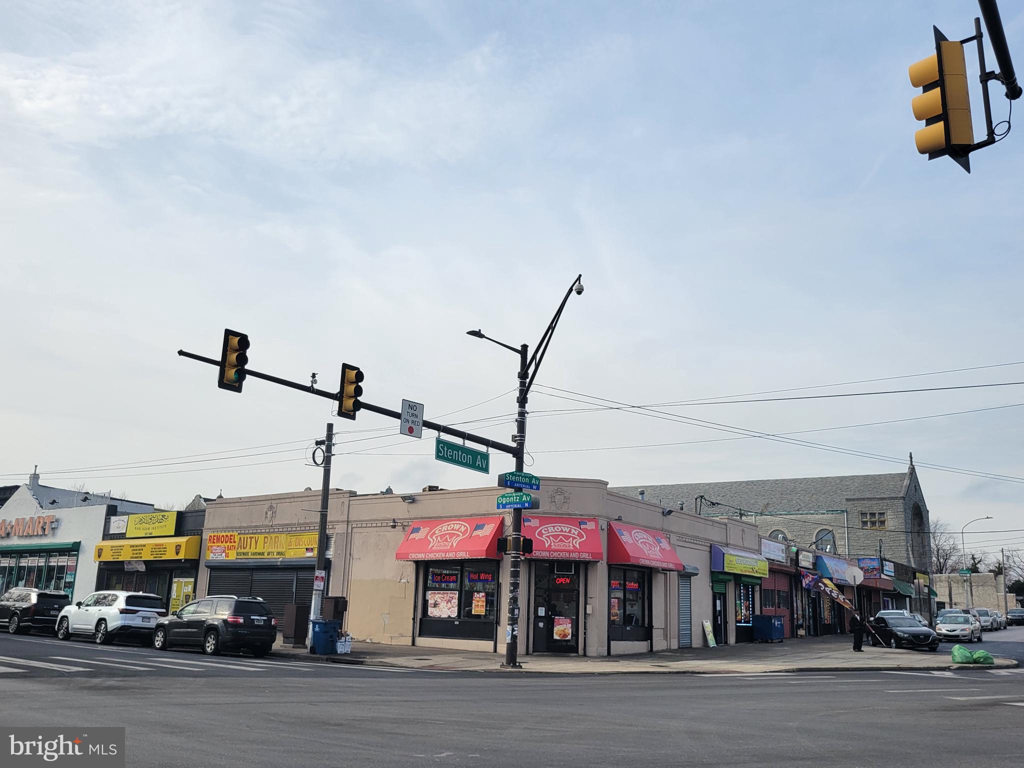 1900 E CHELTEN AVENUE 16