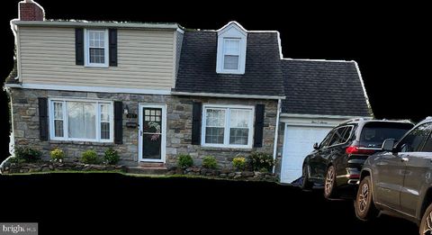 Photo of 307 Candlewood Rd, BROOMALL, PA 19008 (MLS # PADE2110056)