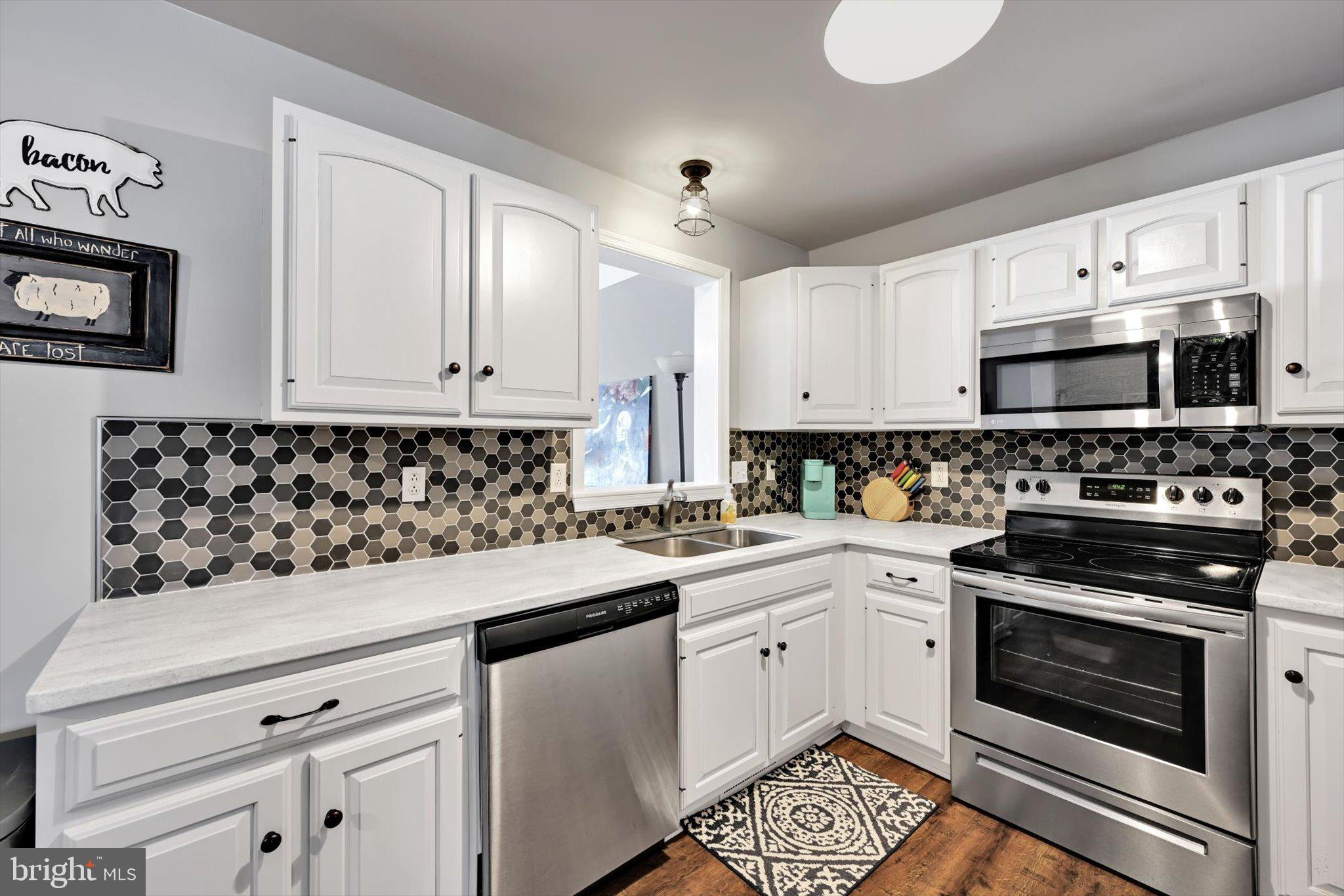 WHEATLAND MANOR - Residential