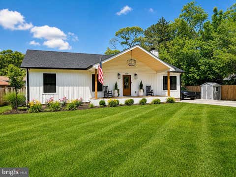 Homes For Sale - 428 Royal Beach Road<br/> Anne Arundel County, PASADENA, MD 21122