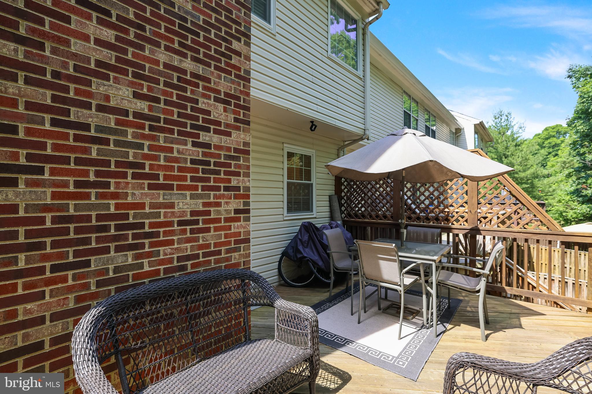 NORTHRIDGE - Residential