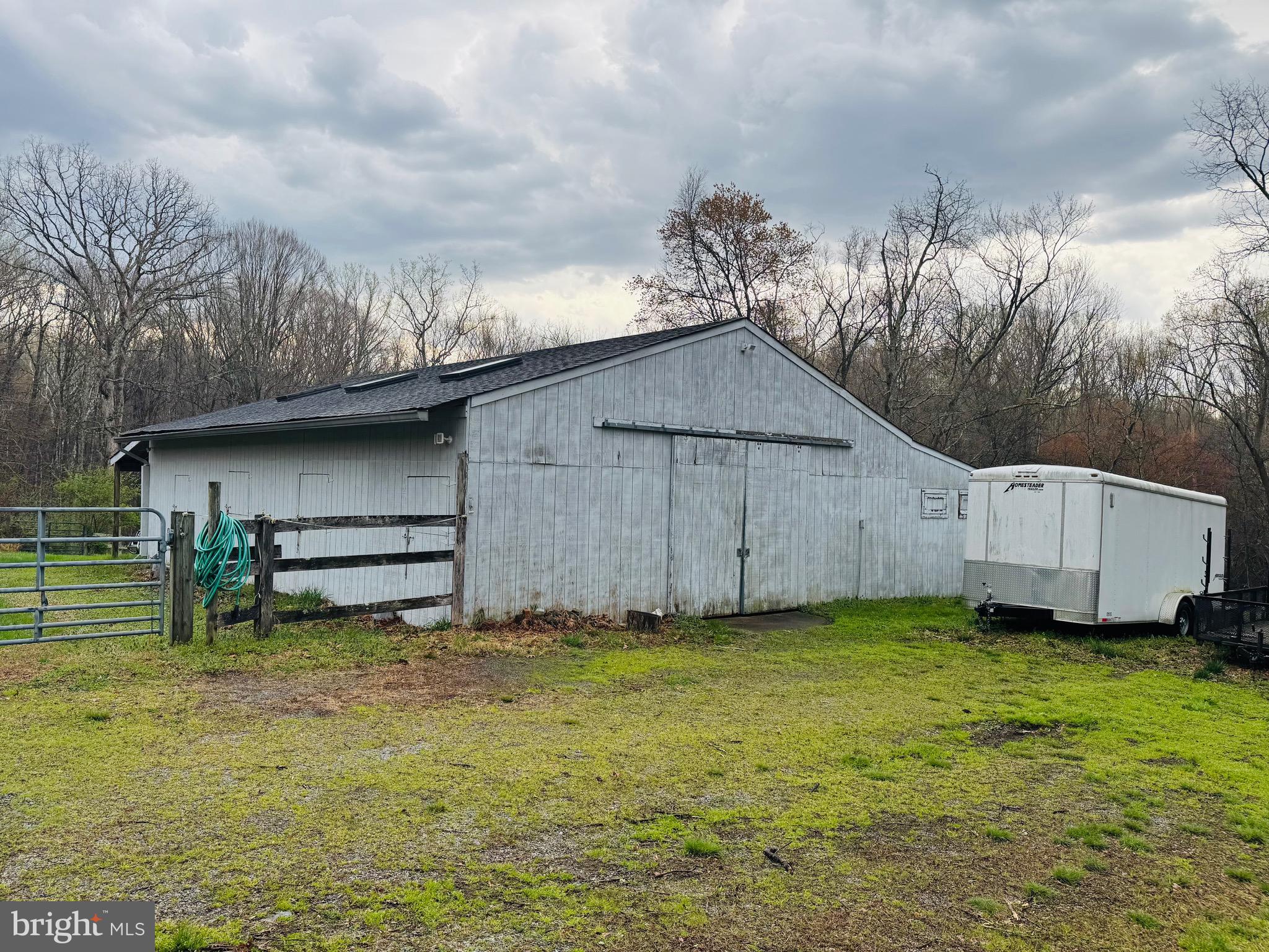 5605 SMOKE RISE LANE