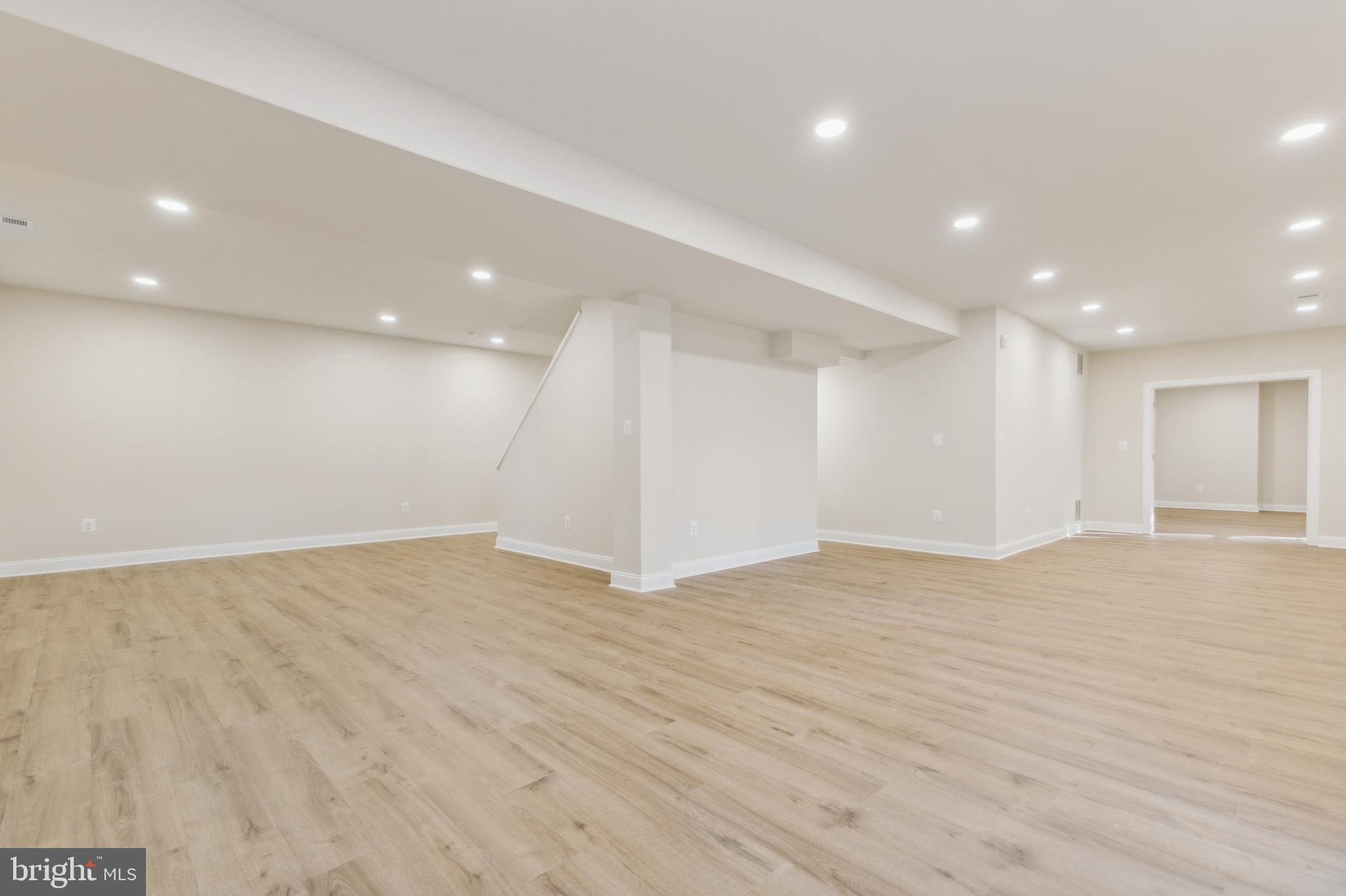 HUNTER MILL ESTATES - Residential