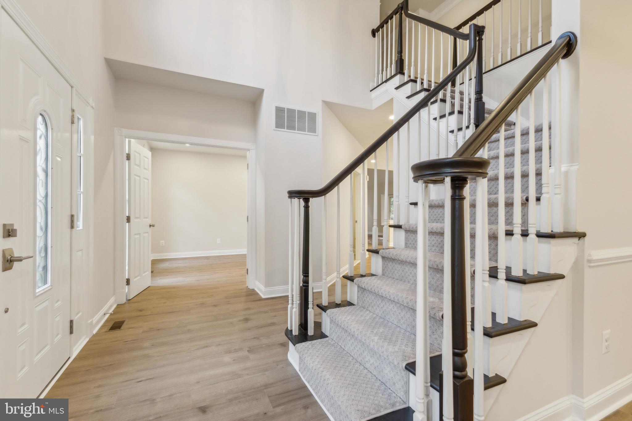 HUNTER MILL ESTATES - Residential